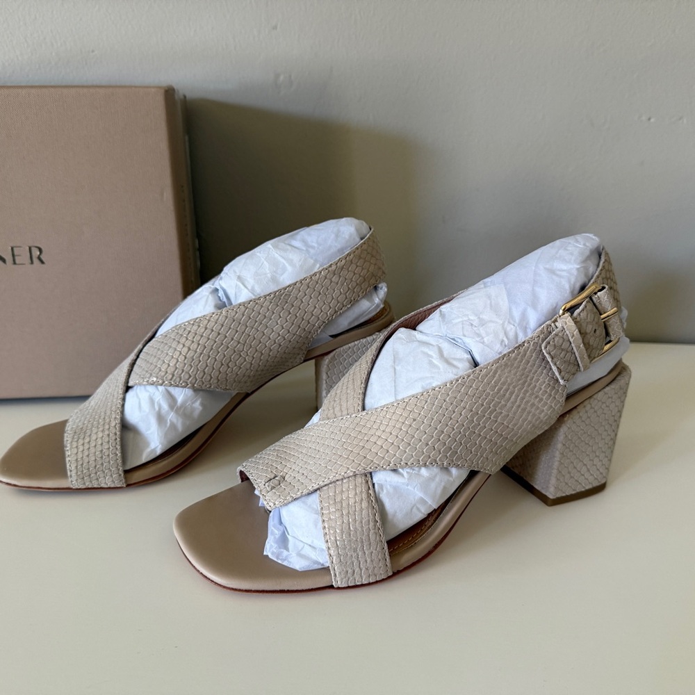 NWT Donald Pliner Pasha Vintage Leather Block Heel Praline-Metallic Snake Print - Picture 4 of 8